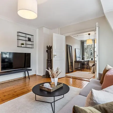 Apartmán Close To Center Available For *